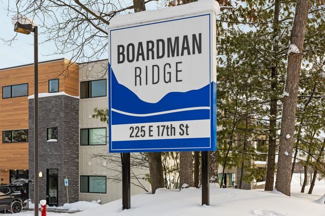 225 E Seventeenth Street, Traverse City, MI 49684