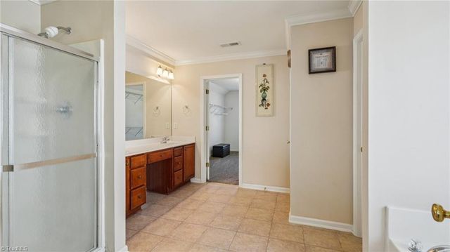 5712 Election Oak Drive, High Point, NC 27265