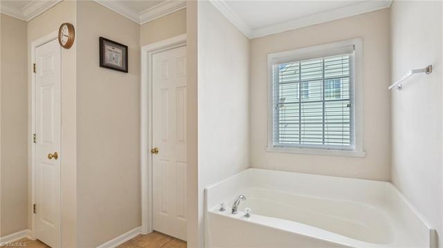 5712 Election Oak Drive, High Point, NC 27265