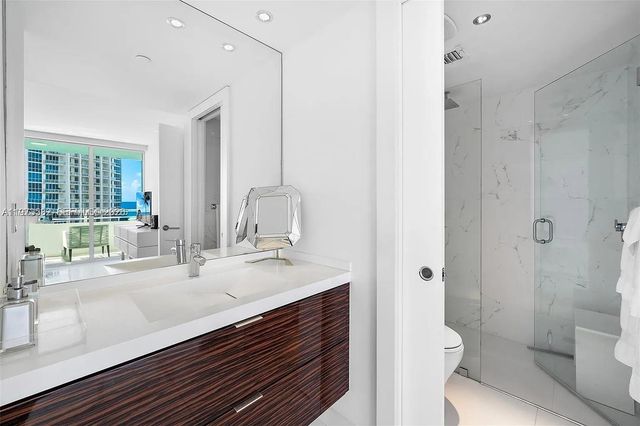 400 S Pointe Dr 1006, Miami Beach, FL 33139