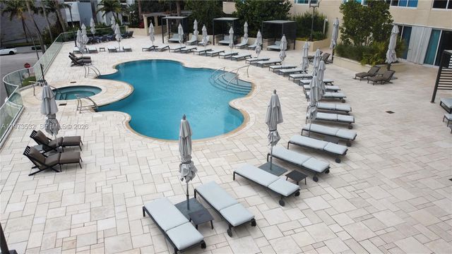 400 S Pointe Dr 1006, Miami Beach, FL 33139