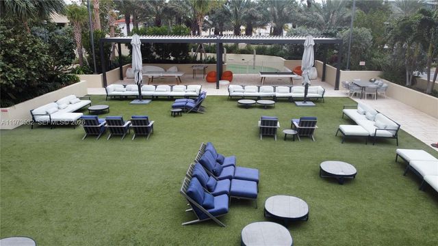 400 S Pointe Dr 1006, Miami Beach, FL 33139