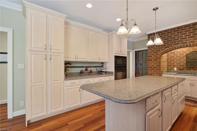 521 Woodards Ford RD, Chesapeake, VA 23322