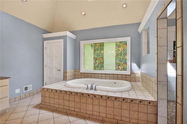 521 Woodards Ford RD, Chesapeake, VA 23322