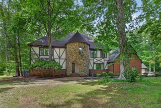 521 Woodards Ford RD, Chesapeake, VA 23322
