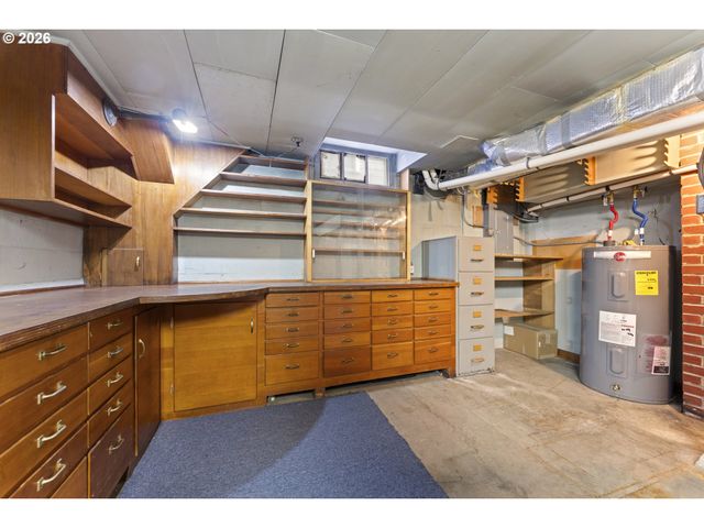 7126 N IVANHOE St, Portland, OR 97203