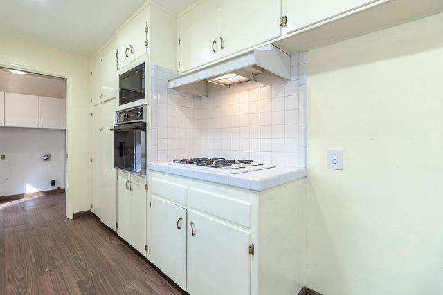 1250 Slayton Dr, Manteca, CA 95336