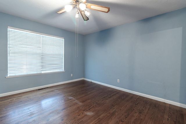 1250 Slayton Dr, Manteca, CA 95336