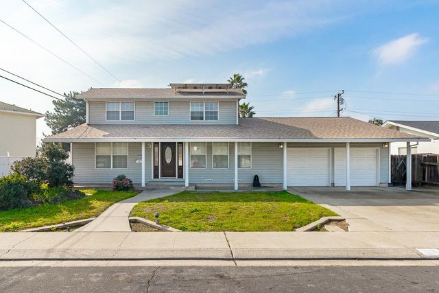 1250 Slayton Dr, Manteca, CA 95336