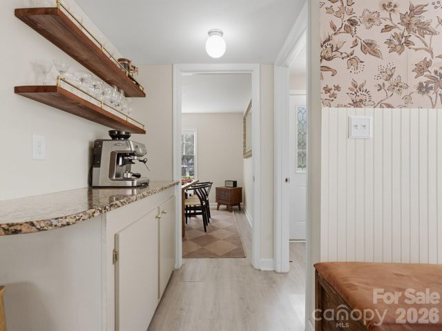 9234 Covedale Drive, Charlotte, NC 28270