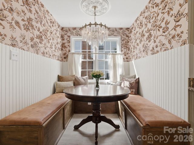 9234 Covedale Drive, Charlotte, NC 28270