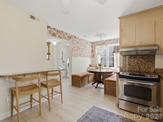 9234 Covedale Drive, Charlotte, NC 28270