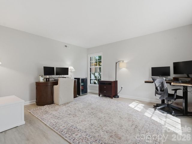 9234 Covedale Drive, Charlotte, NC 28270