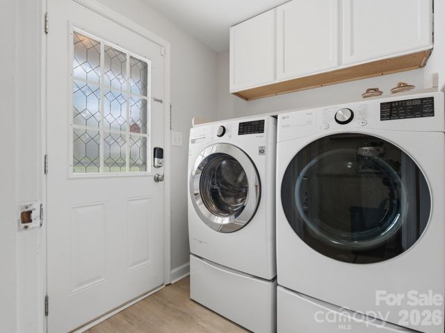 9234 Covedale Drive, Charlotte, NC 28270