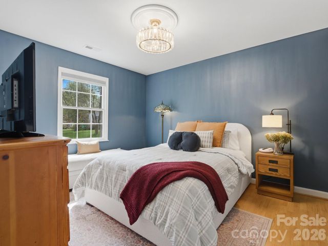 9234 Covedale Drive, Charlotte, NC 28270