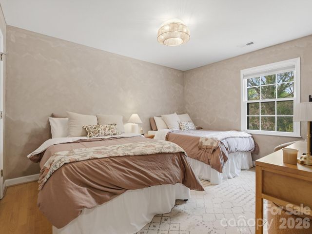 9234 Covedale Drive, Charlotte, NC 28270