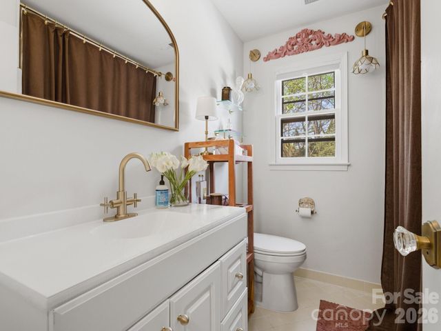 9234 Covedale Drive, Charlotte, NC 28270