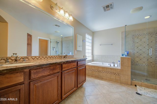 18017 W DESERT Lane, Surprise, AZ 85388