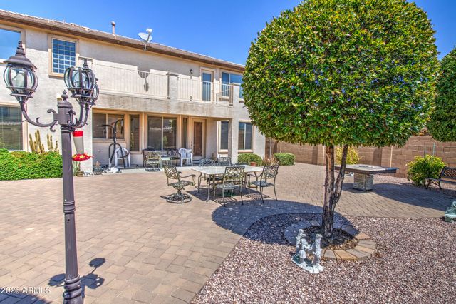 18017 W DESERT Lane, Surprise, AZ 85388
