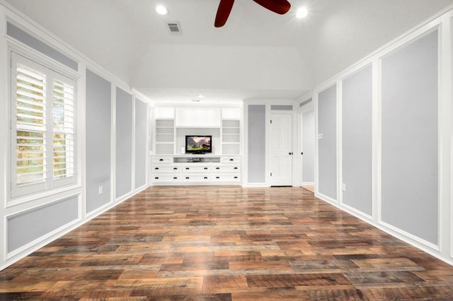 16111 Maplehurst Drive, Spring, TX 77379