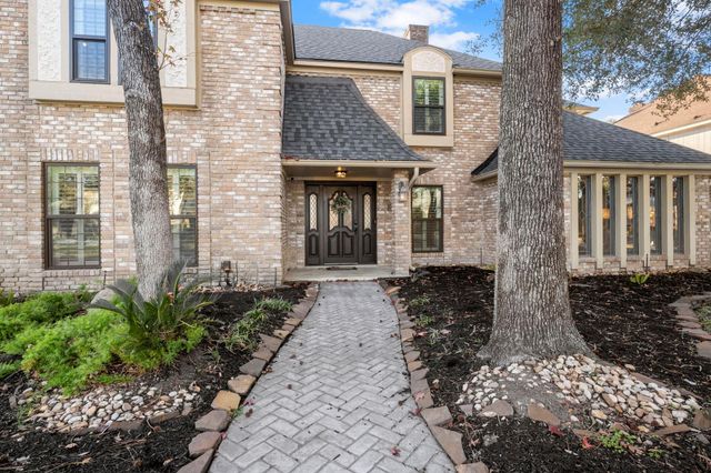 16111 Maplehurst Drive, Spring, TX 77379