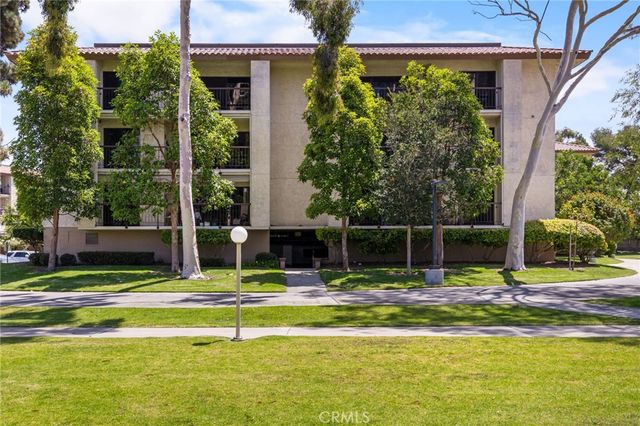 13650 Del Monte 3A, Seal Beach, CA 90740
