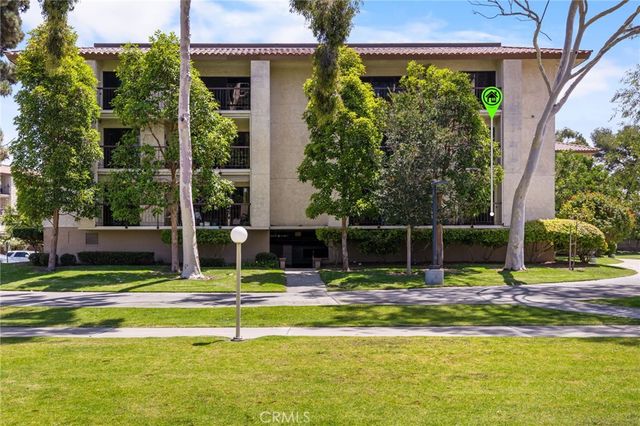 13650 Del Monte 3A, Seal Beach, CA 90740