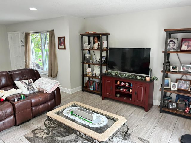 3181 NW 66th, Fort Lauderdale, FL 33309