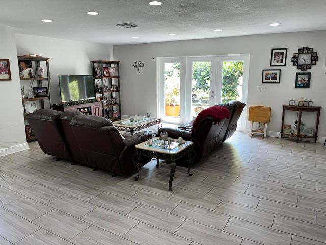3181 NW 66th, Fort Lauderdale, FL 33309