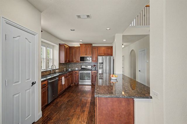 1204 Barberry Drive, Burleson, TX 76028