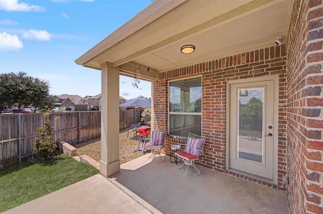 1204 Barberry Drive, Burleson, TX 76028