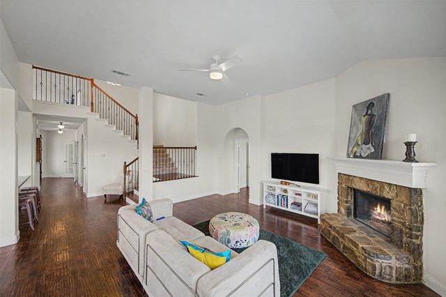 1204 Barberry Drive, Burleson, TX 76028