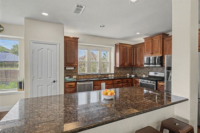 1204 Barberry Drive, Burleson, TX 76028