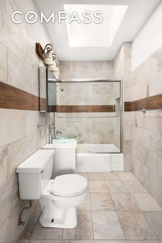 420 8th Street, New York City, NY 11215