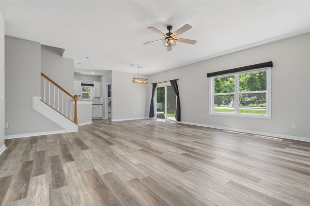 3560 Smithfield Way, Kalamazoo, MI 49009