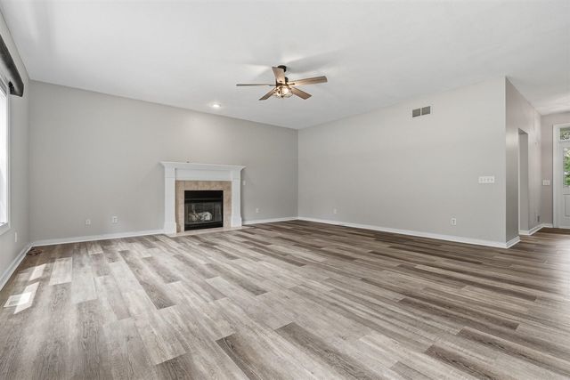 3560 Smithfield Way, Kalamazoo, MI 49009