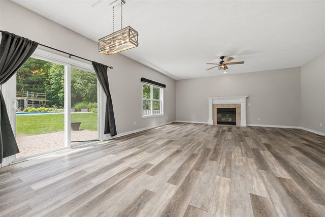 3560 Smithfield Way, Kalamazoo, MI 49009