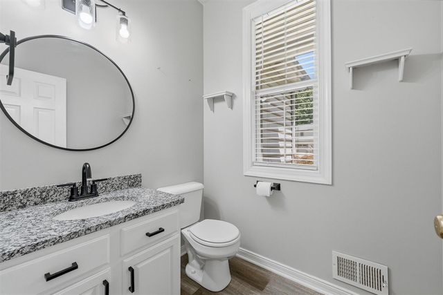 3560 Smithfield Way, Kalamazoo, MI 49009