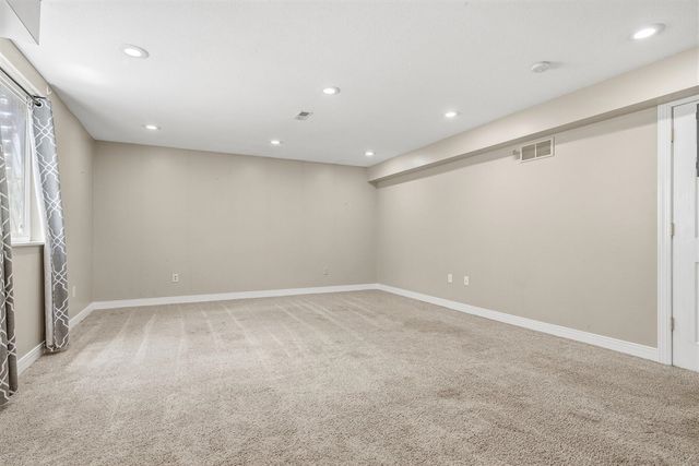 3560 Smithfield Way, Kalamazoo, MI 49009