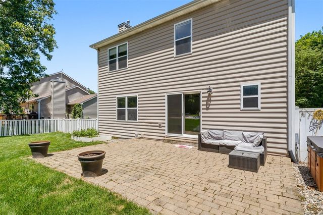 3560 Smithfield Way, Kalamazoo, MI 49009