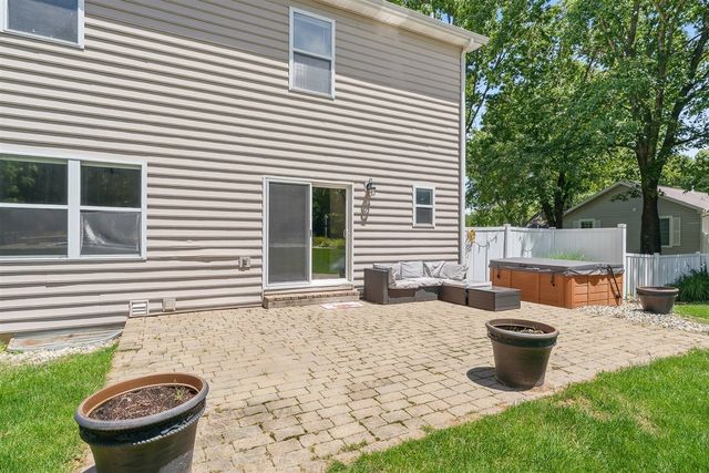 3560 Smithfield Way, Kalamazoo, MI 49009