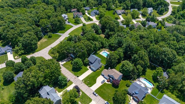 3560 Smithfield Way, Kalamazoo, MI 49009