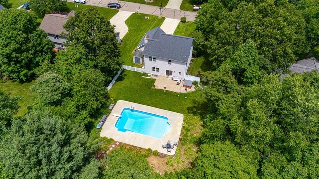3560 Smithfield Way, Kalamazoo, MI 49009