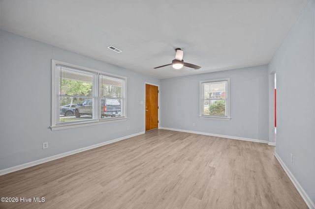 207 College Avenue, Washington, NC 27889