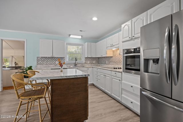 207 College Avenue, Washington, NC 27889