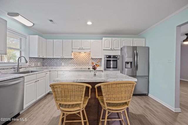 207 College Avenue, Washington, NC 27889