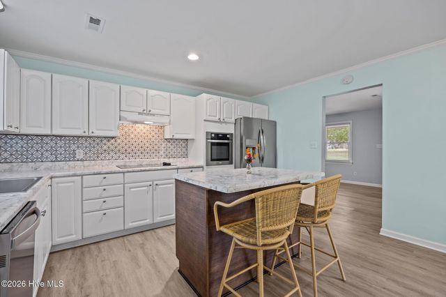 207 College Avenue, Washington, NC 27889