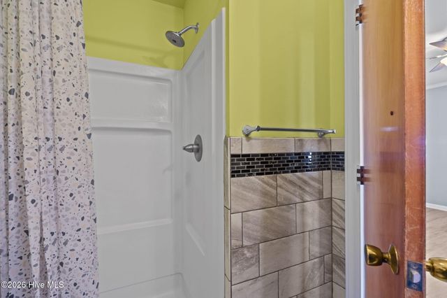 207 College Avenue, Washington, NC 27889