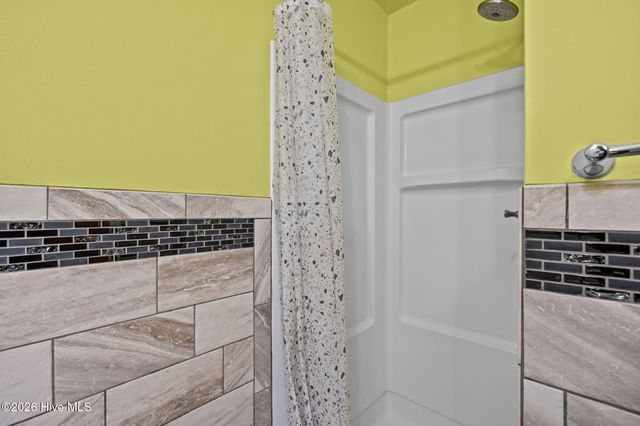 207 College Avenue, Washington, NC 27889