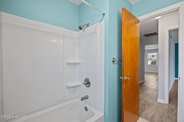 207 College Avenue, Washington, NC 27889